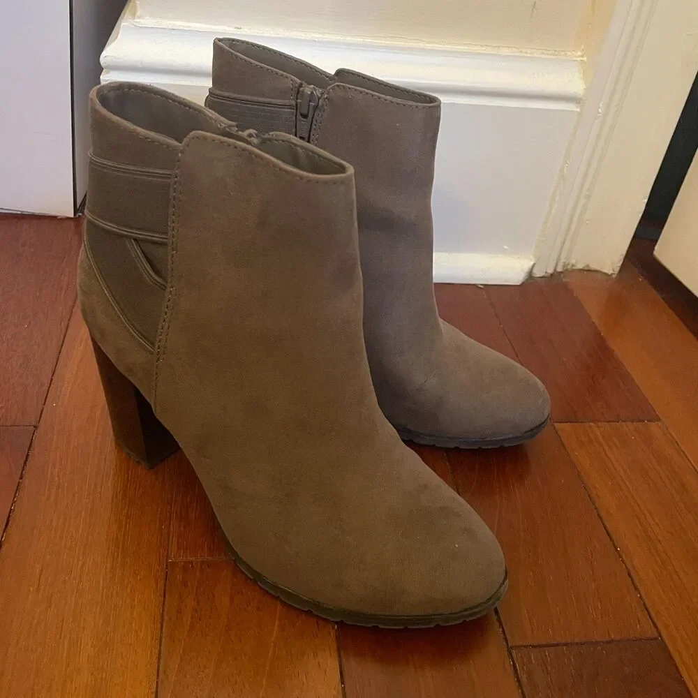A New Day Suede Boots Size 7.5 Beige Classic Minimalist Staple Modern Neutral